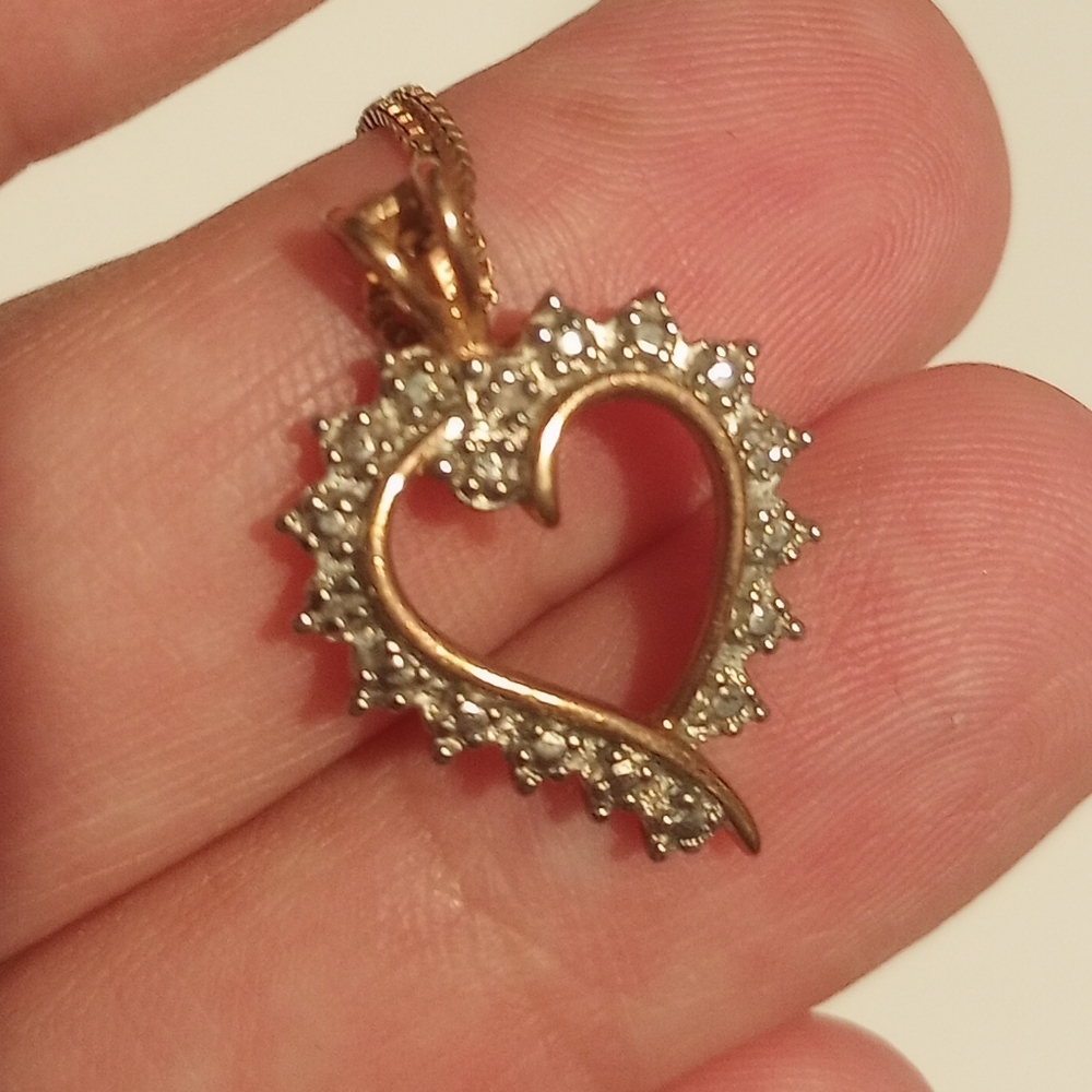 Gold Heart Pendant Necklace with Clear Stones